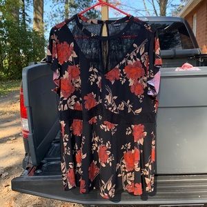 Beautiful Flowy Torrid Dress Shirt